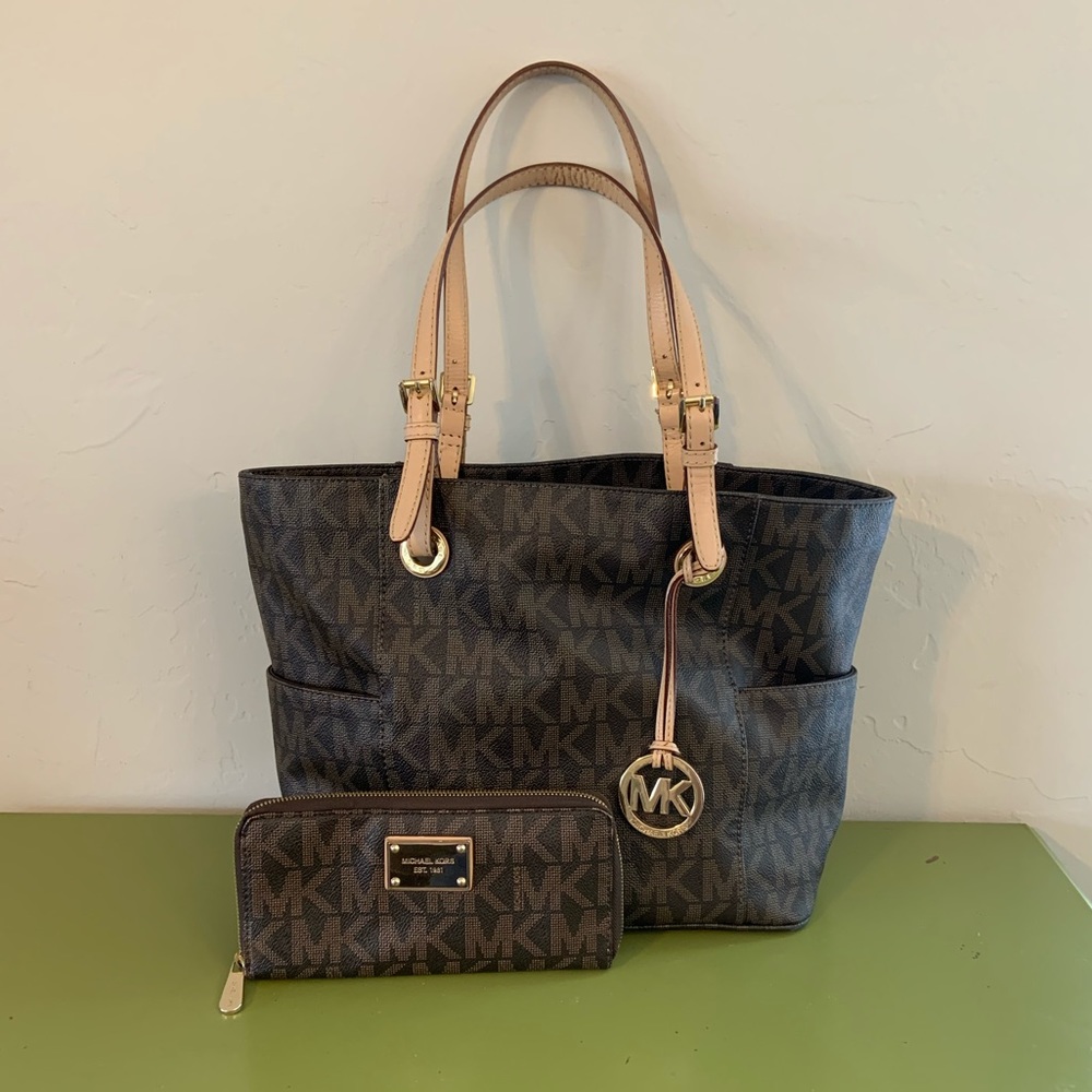 Michael Kors Leather Tote Bag with Wallet
